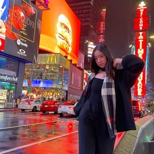 Meet your Posher, Yuen